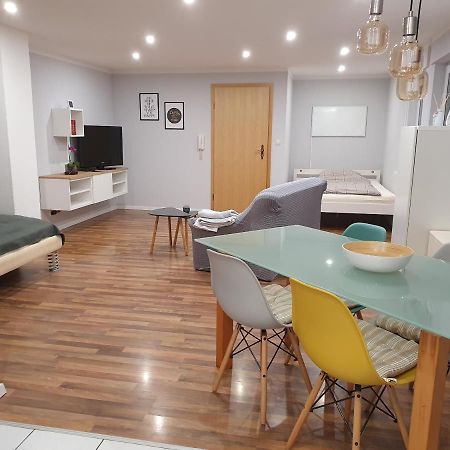 Ferienwohnung Haiber - Remseck Remseck am Neckar Екстер'єр фото
